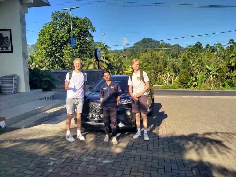 Sewa Mobil dan Sopir Pribadi di Jawa Timur