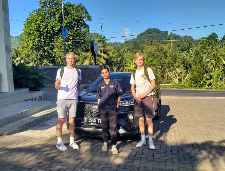 Sewa Mobil dan Sopir Pribadi di Jawa Timur