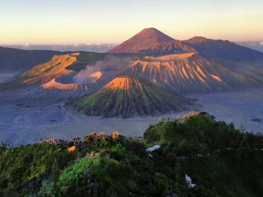 Sunsrise Sunset Gunung Bromo Midnight Ikon Wisata Alam Jawa Timur