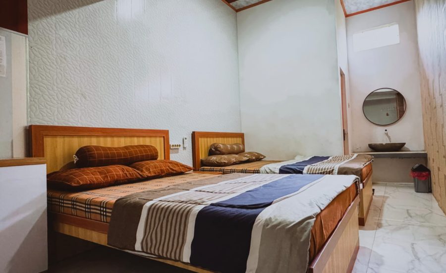 Penginapan Hotel Homestay Pasuruan Java Mulia Deluxe Twin Bed Room